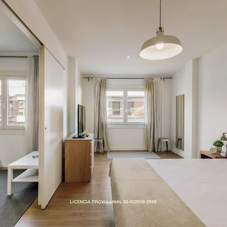 Ola Living Sant Antoni Market * برشلونة